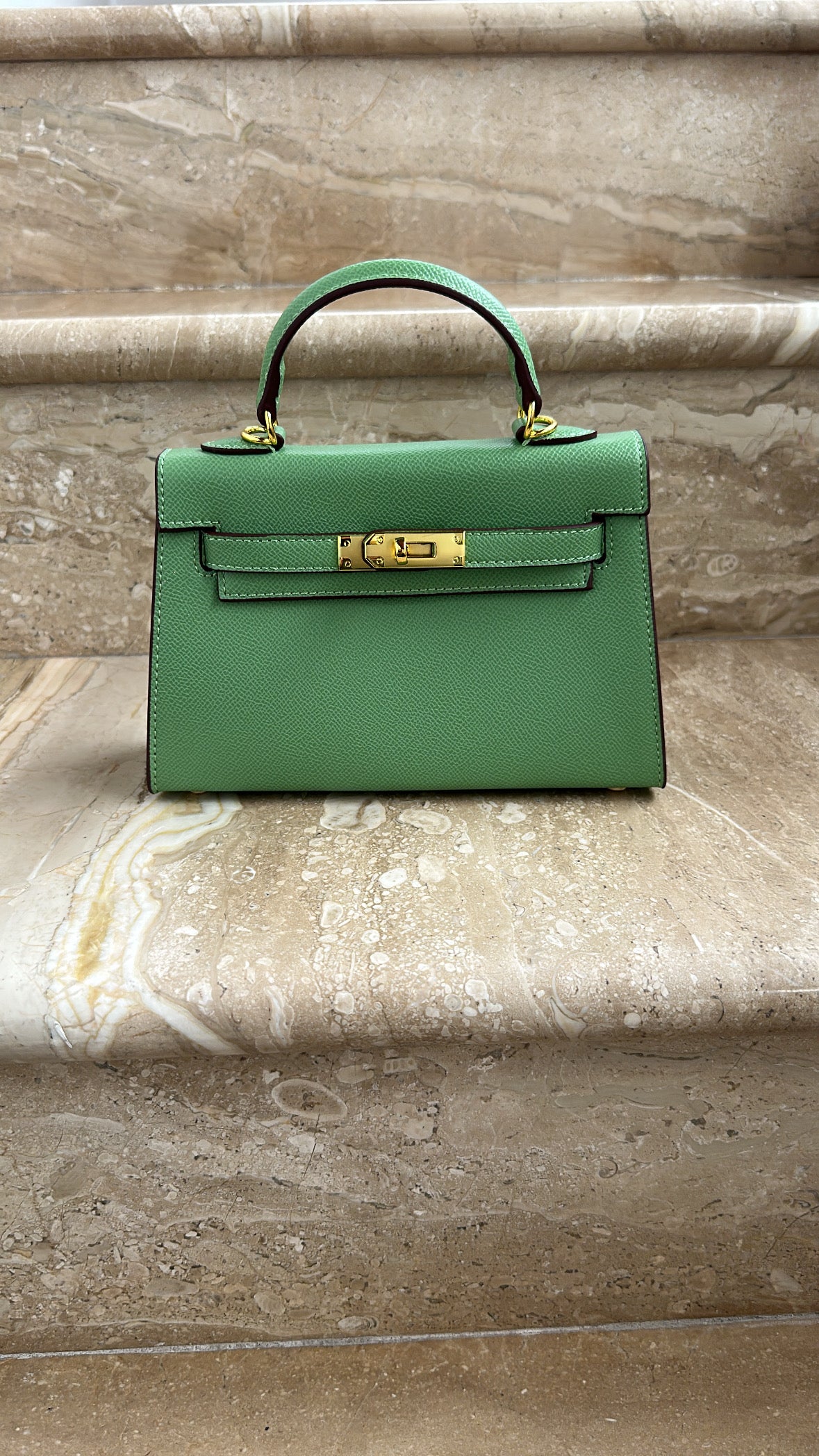 Kelly PRE ORDER